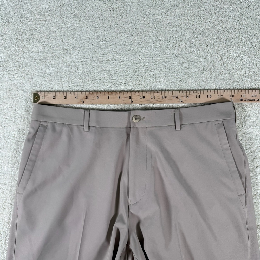 Peter Millar Wicking Men's Size 36 Chino Golf Shorts Light Khaki Beige Polyester - Picture 3 of 9